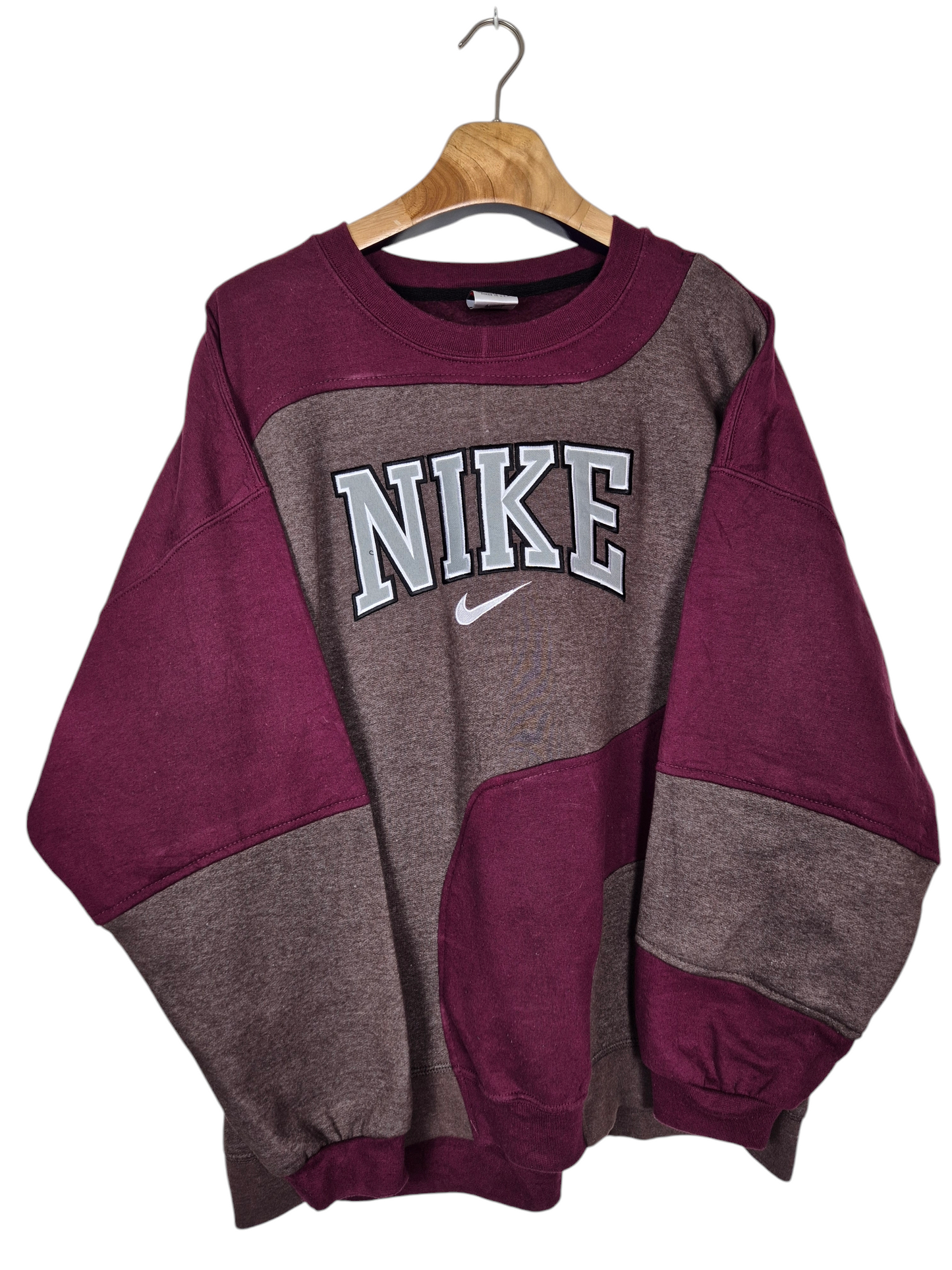 Nike spell out sweater maat XL