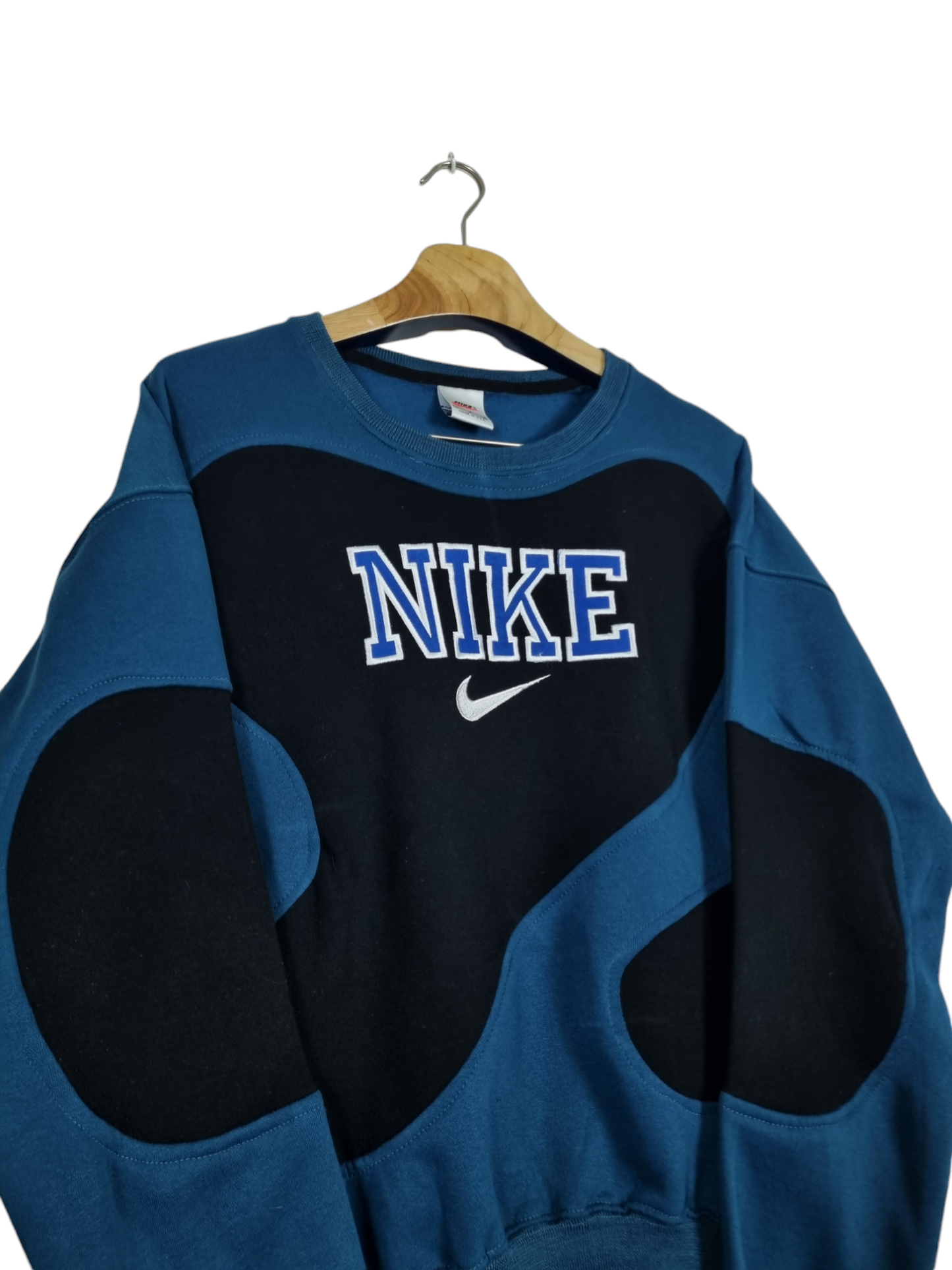 Nike 90s spell out sweater maat m