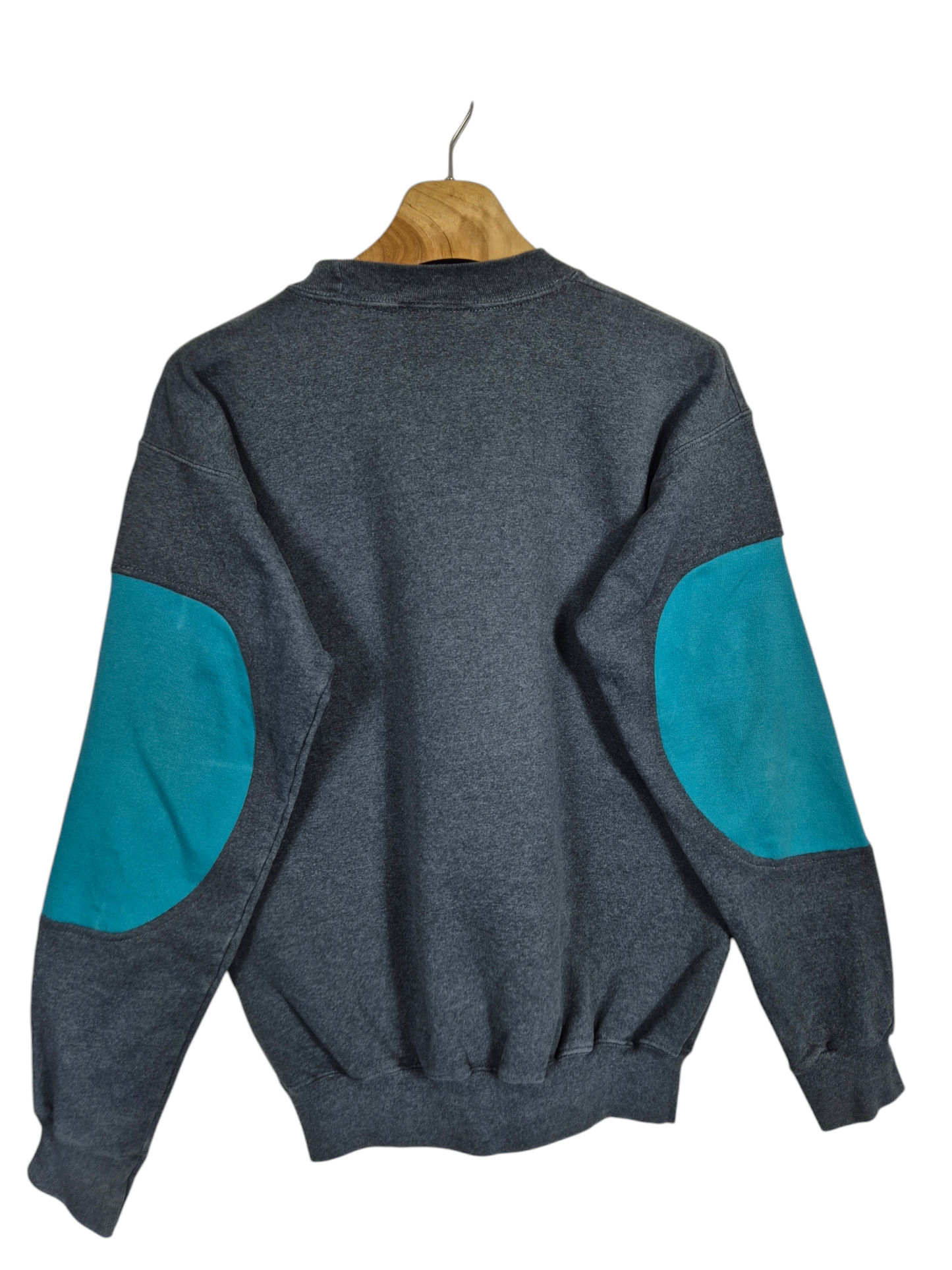 Nike spell out sweater maat S