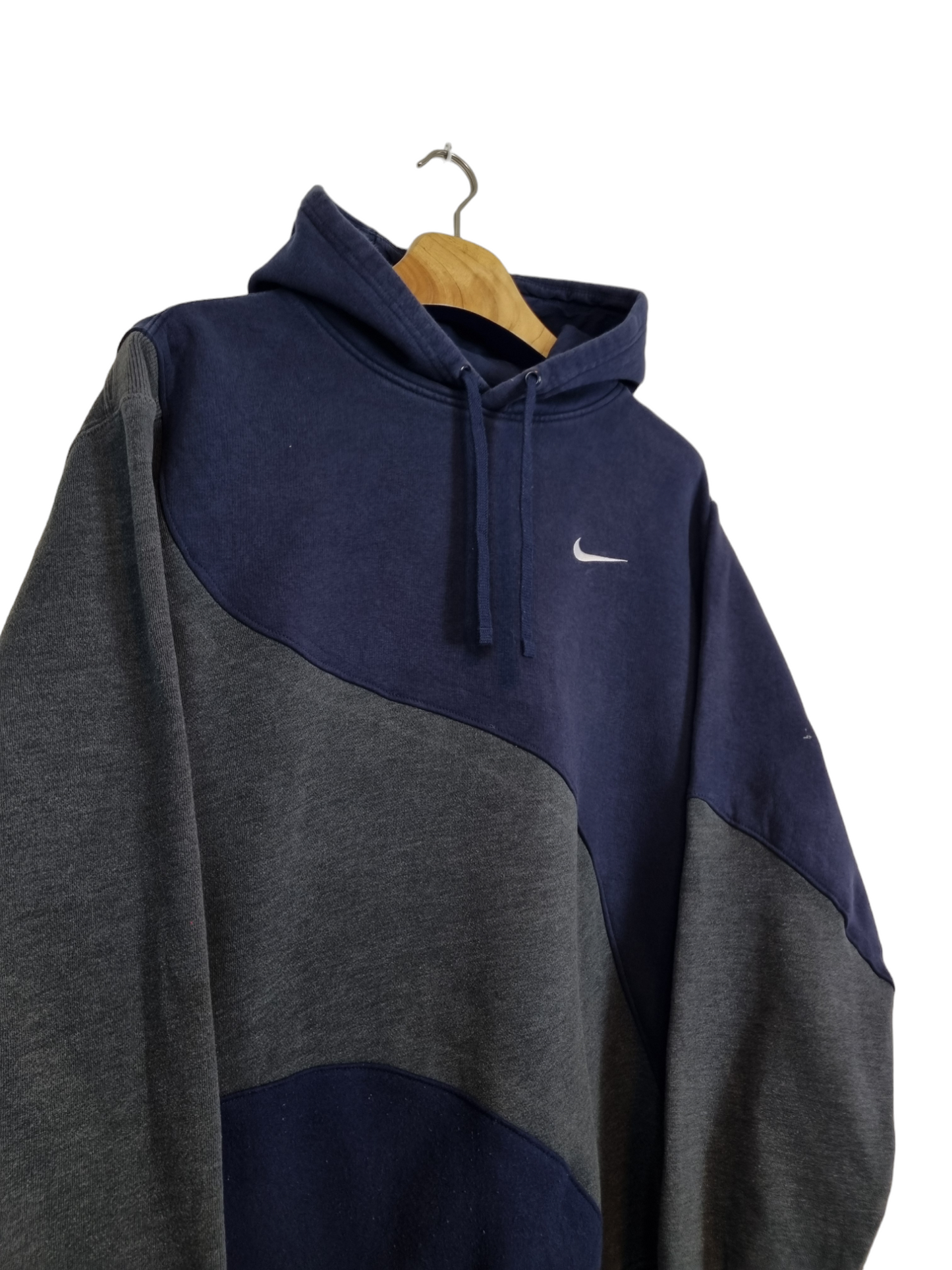 Nike chest swoosh hoodie maat L