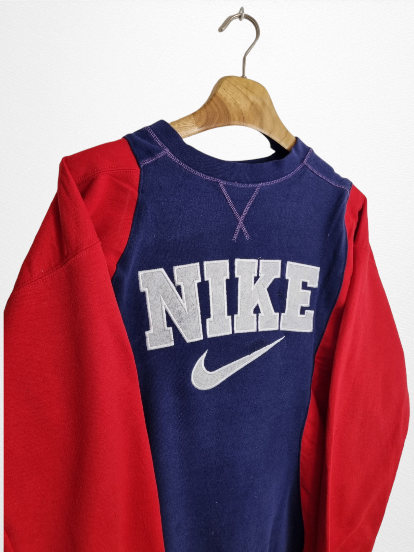 Nike spell out reworked sweater maat L