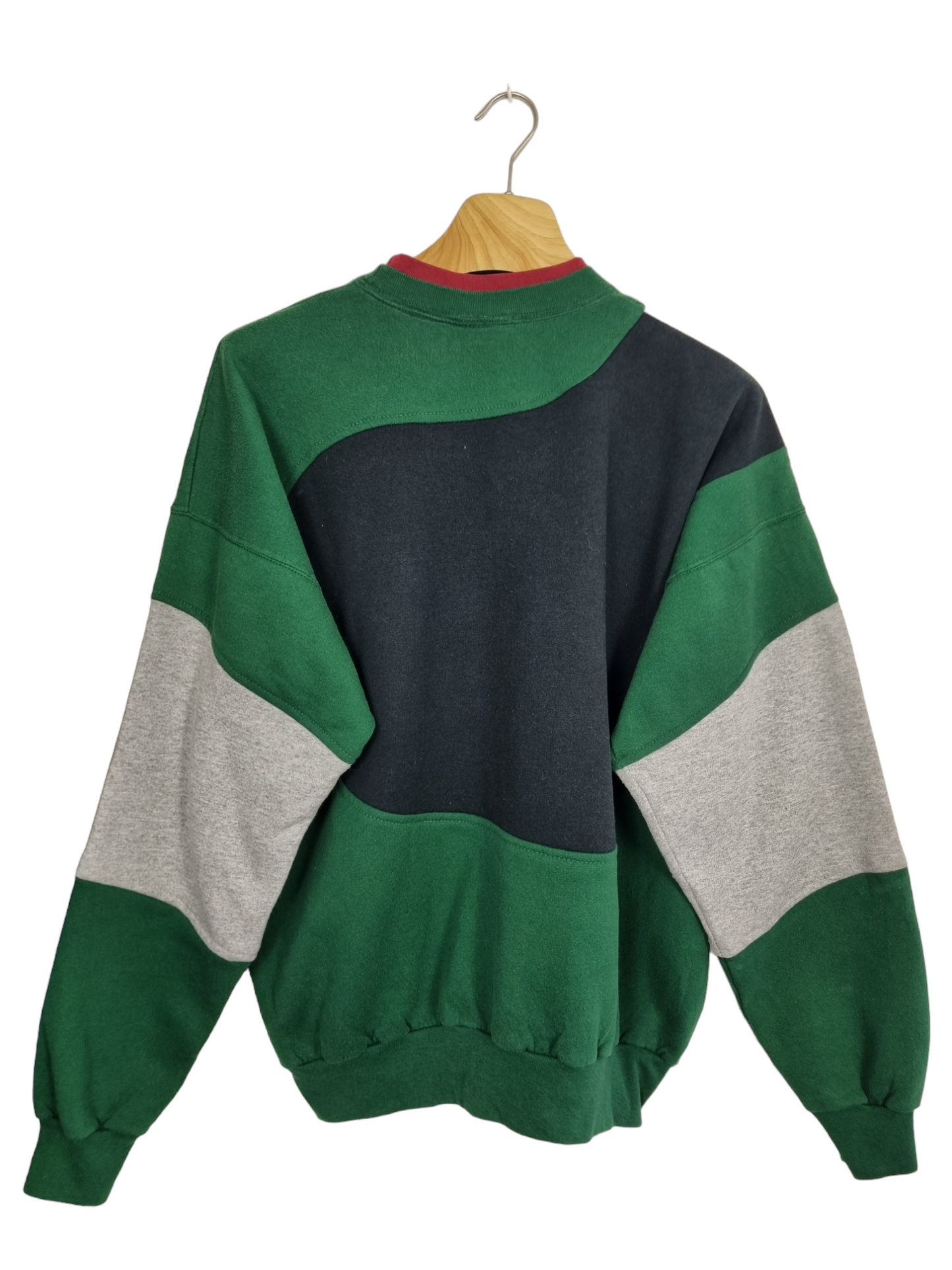 Nike 90s spell out sweater maat M