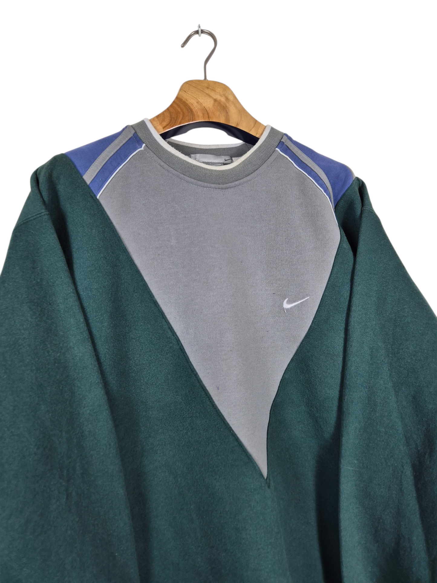 Nike chest swoosh sweater maat L