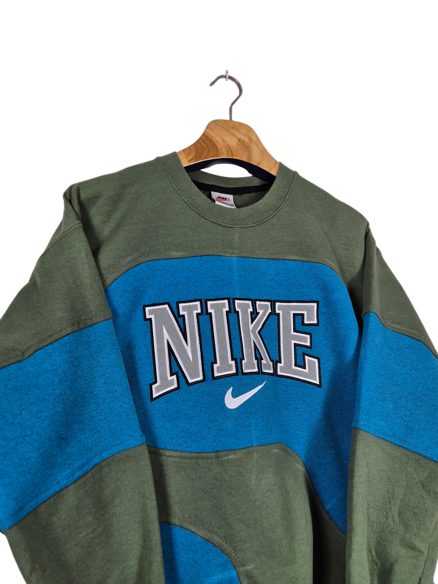 Nike 90s spell out sweater maat M