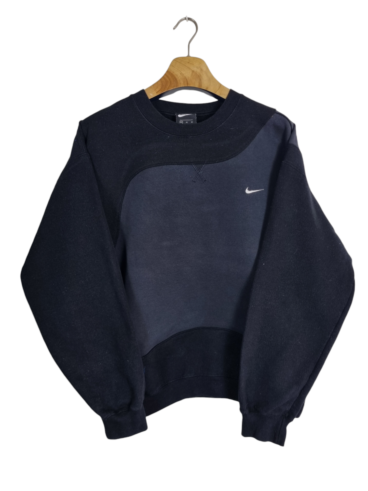 Nike chest swoosh sweater maat M