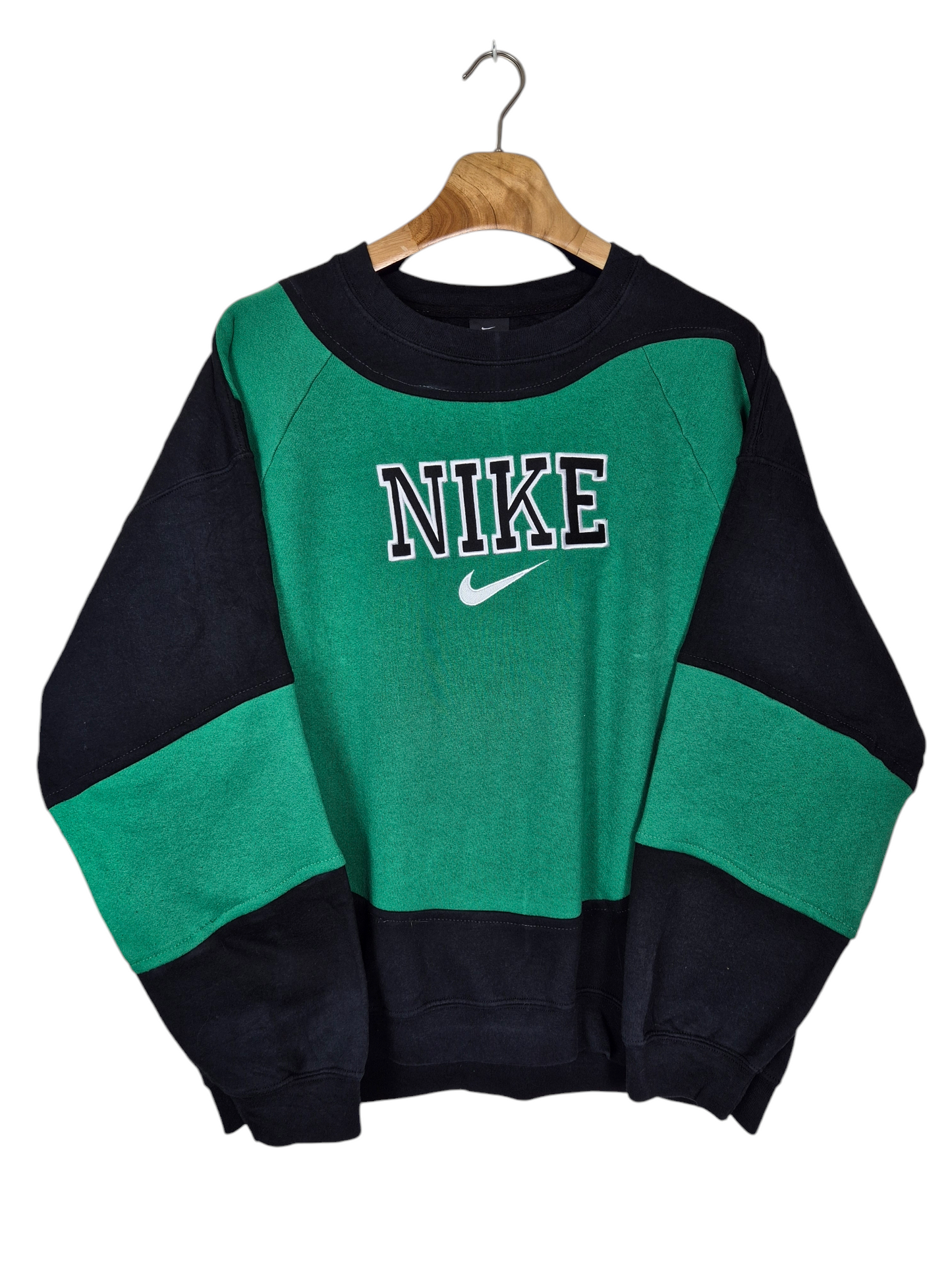 Nike spell out sweater maat L