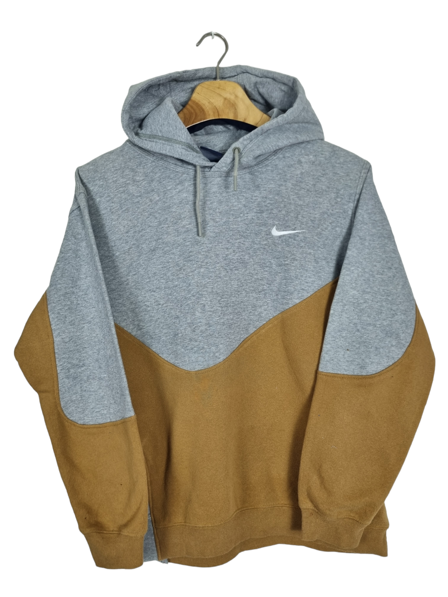 Nike chest swoosh hoodie maat M