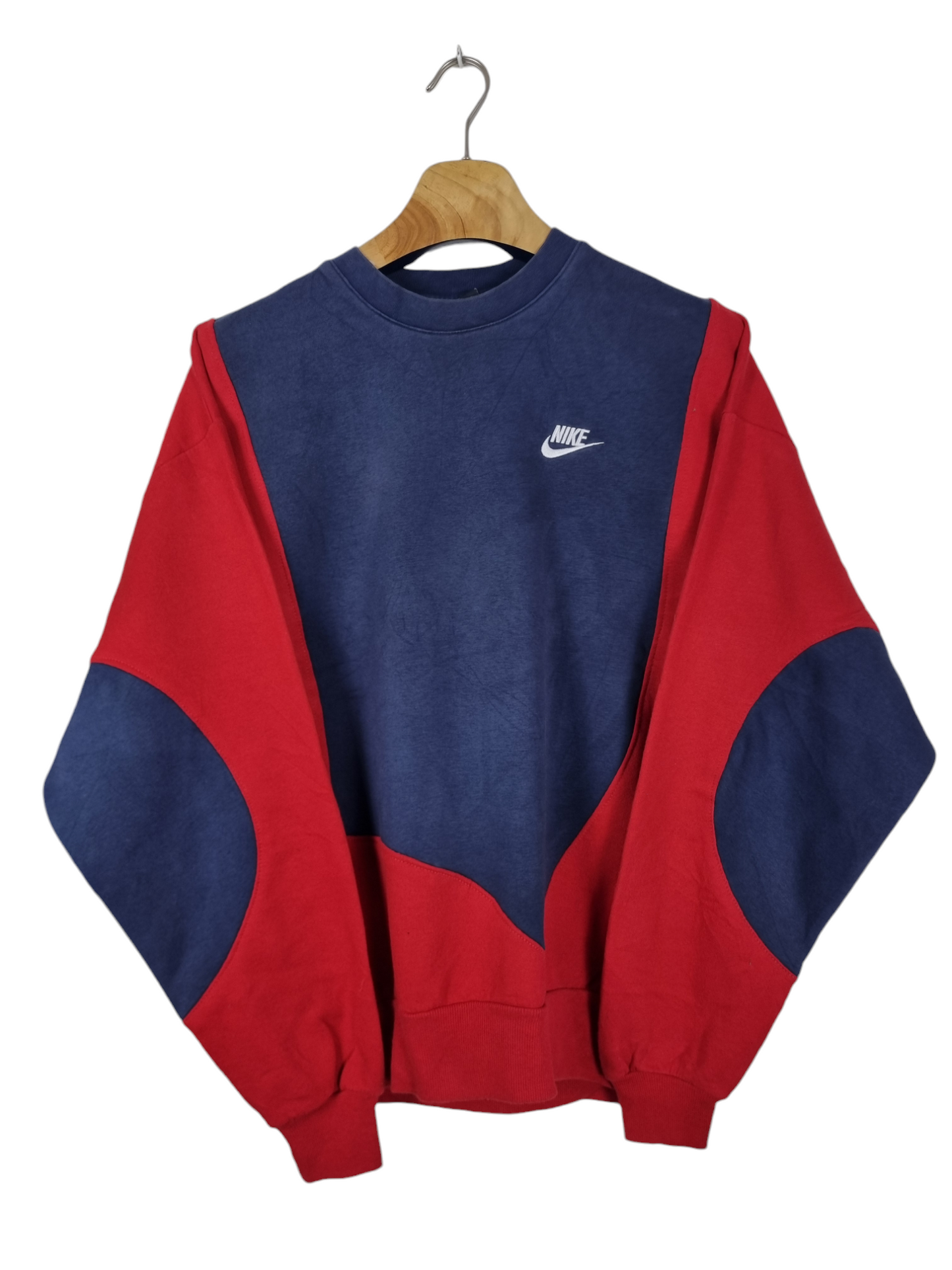 Nike chest logo sweater maat M