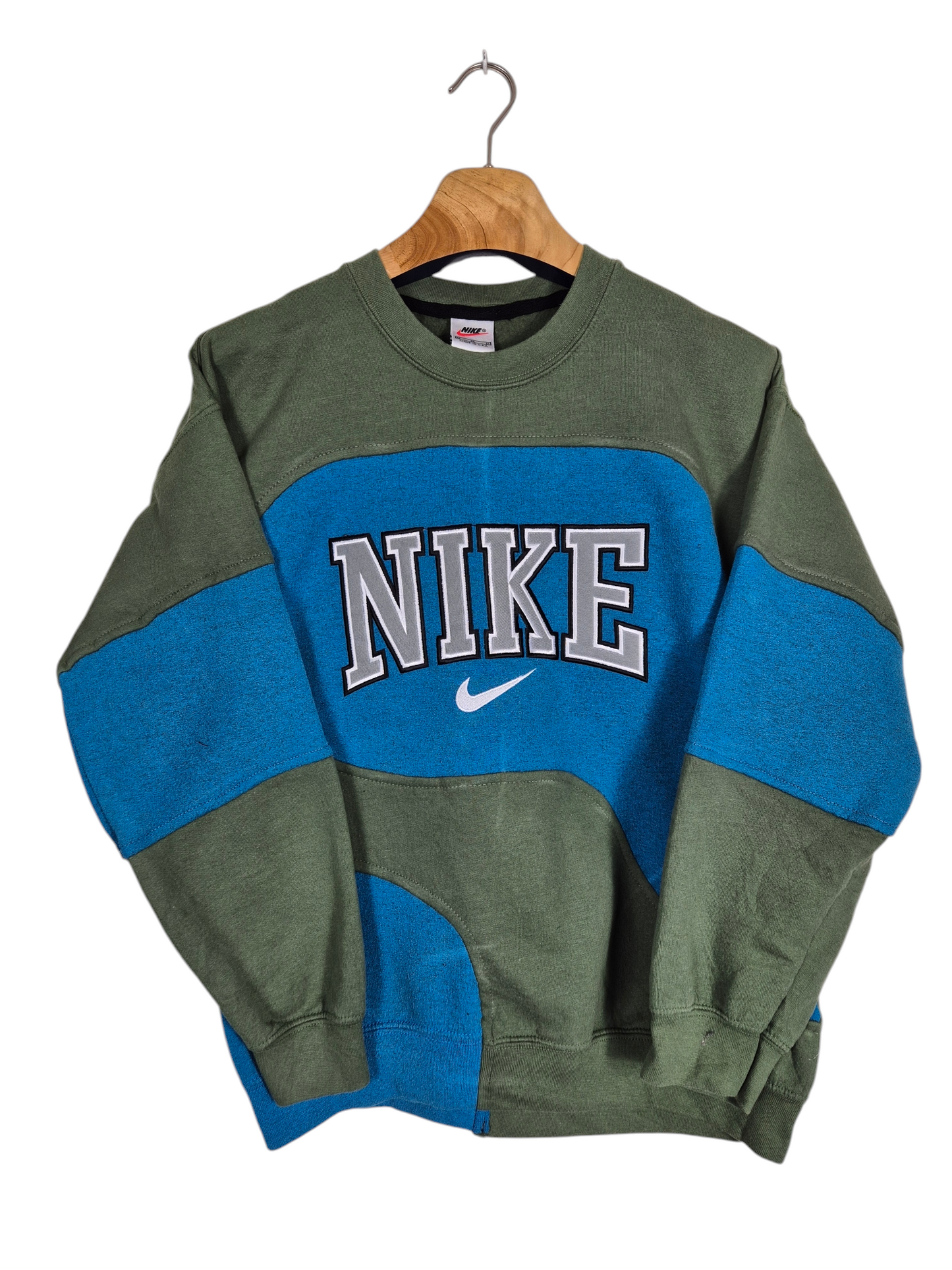 Nike 90s spell out sweater maat M