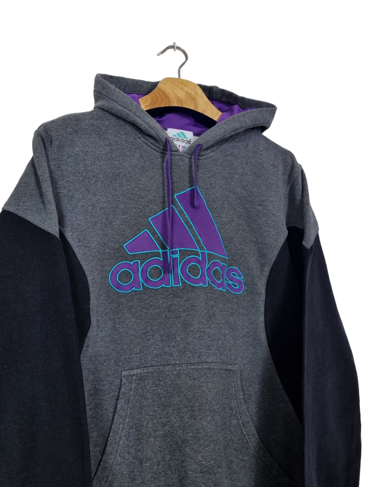 Adidas front logo hoodie maat S