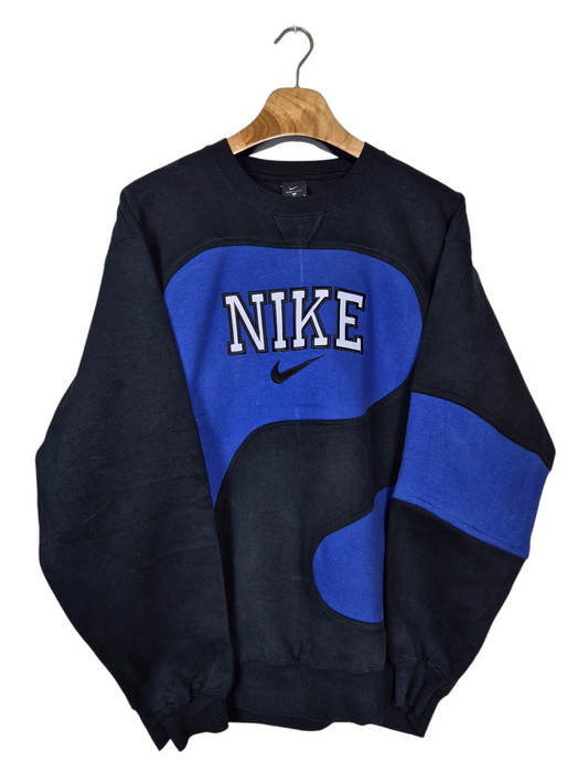 Nike spell out sweater maat M