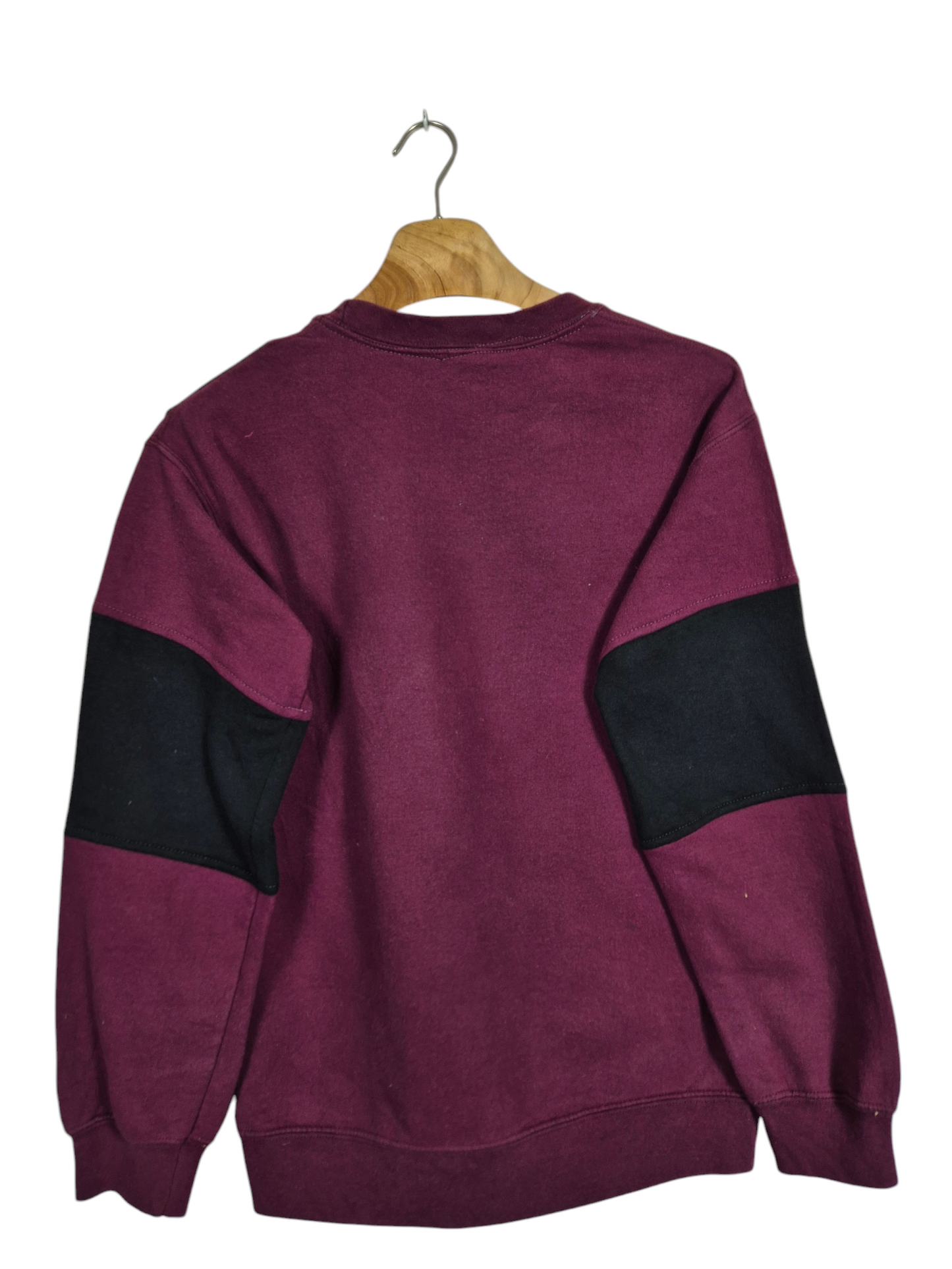 Nike spell out sweater maat S