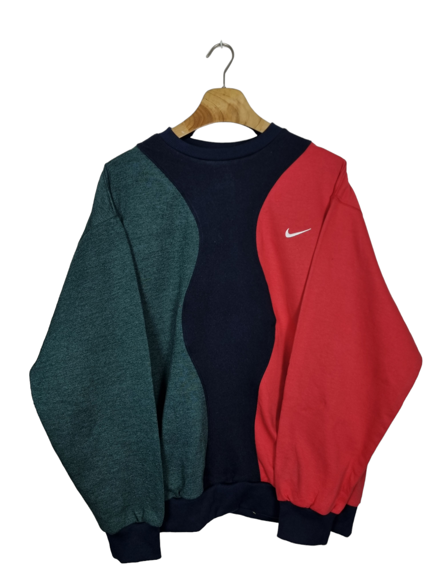 Nike chest swoosh sweater maat L