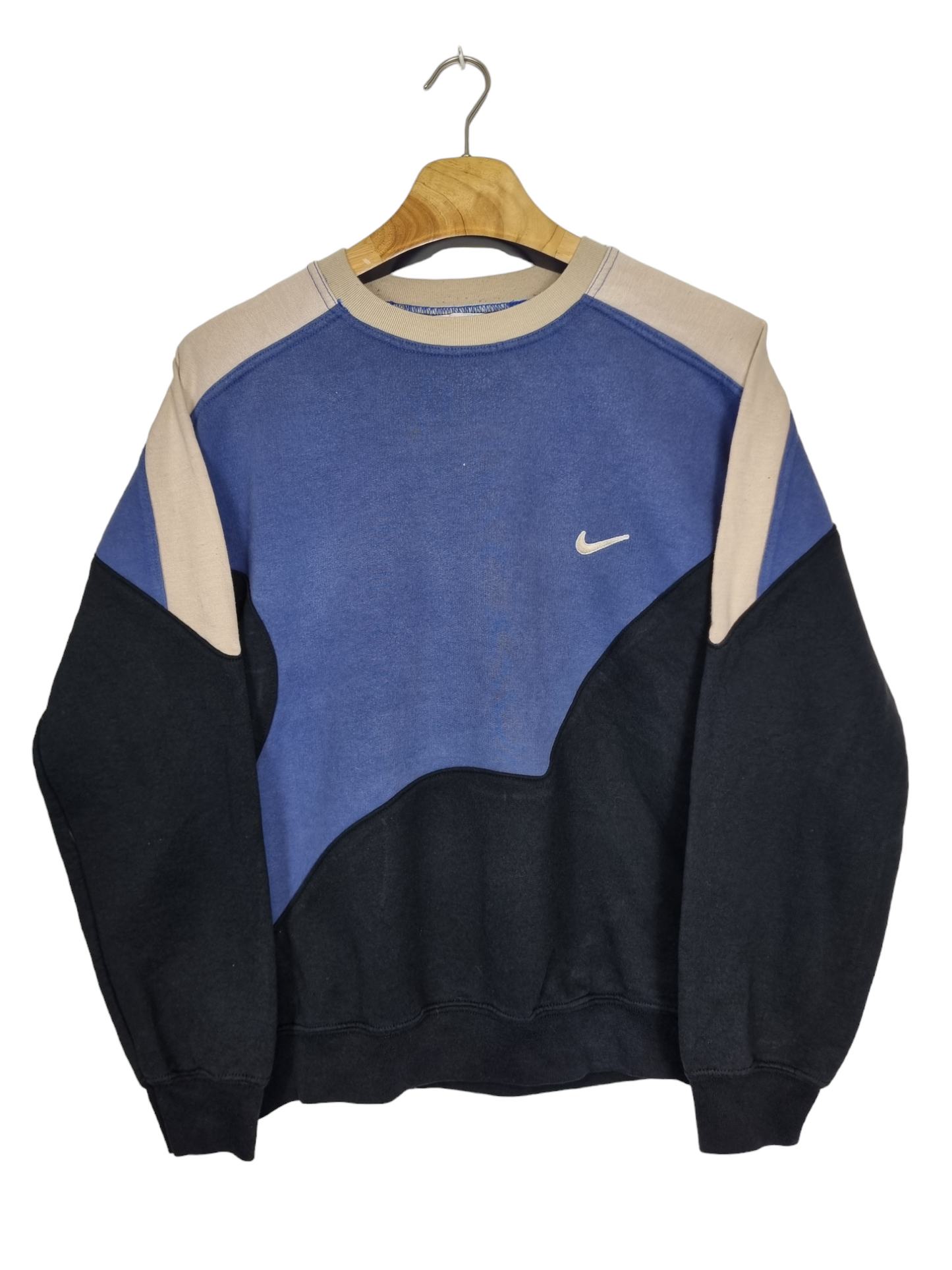 Nike 90s chest swoosh sweater maat XS