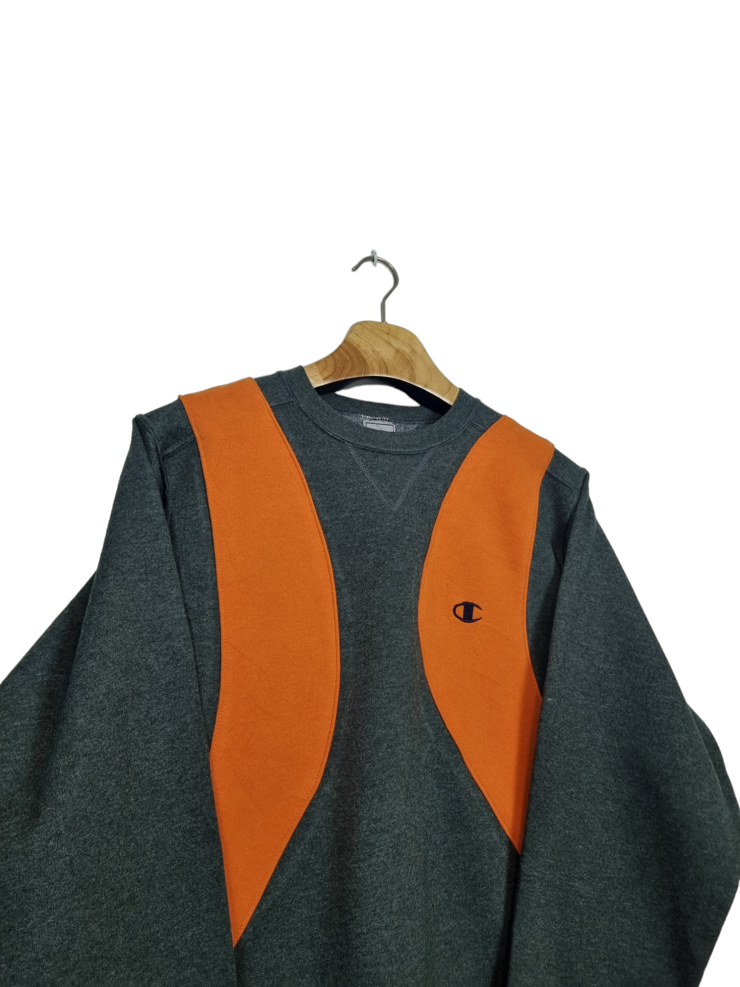 Champion chest logo sweater maat S