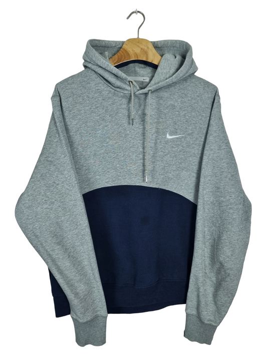 Nike chest swoosh hoodie maat M