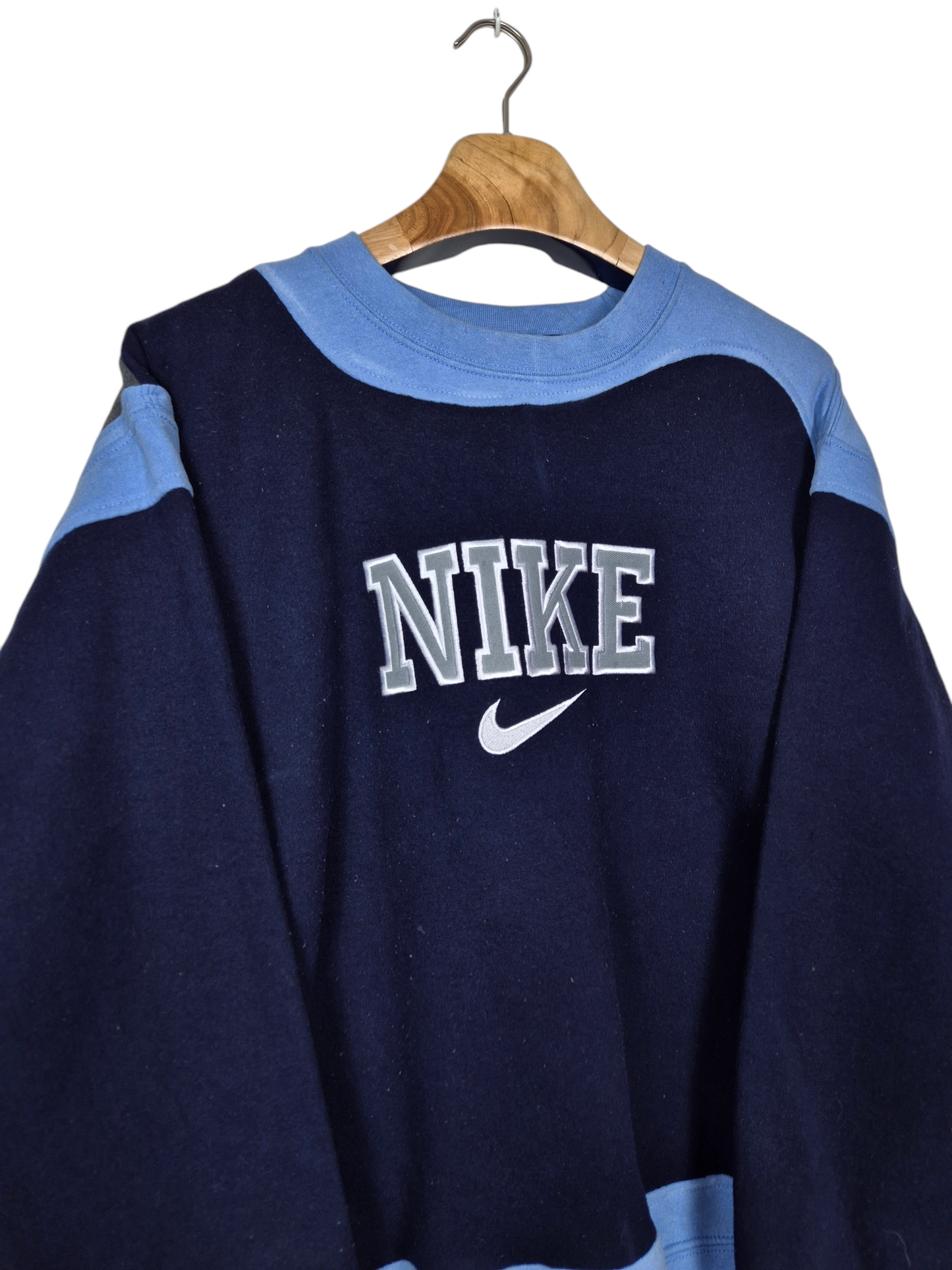 Nike 90s spell out sweater maat M