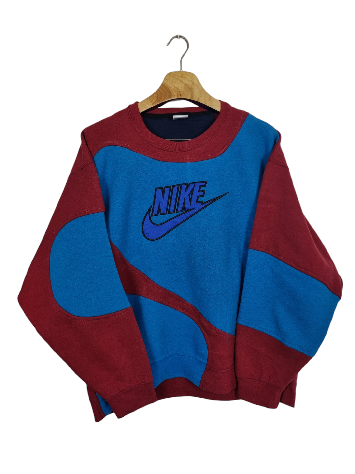 Nike 90s front logo sweater maat M