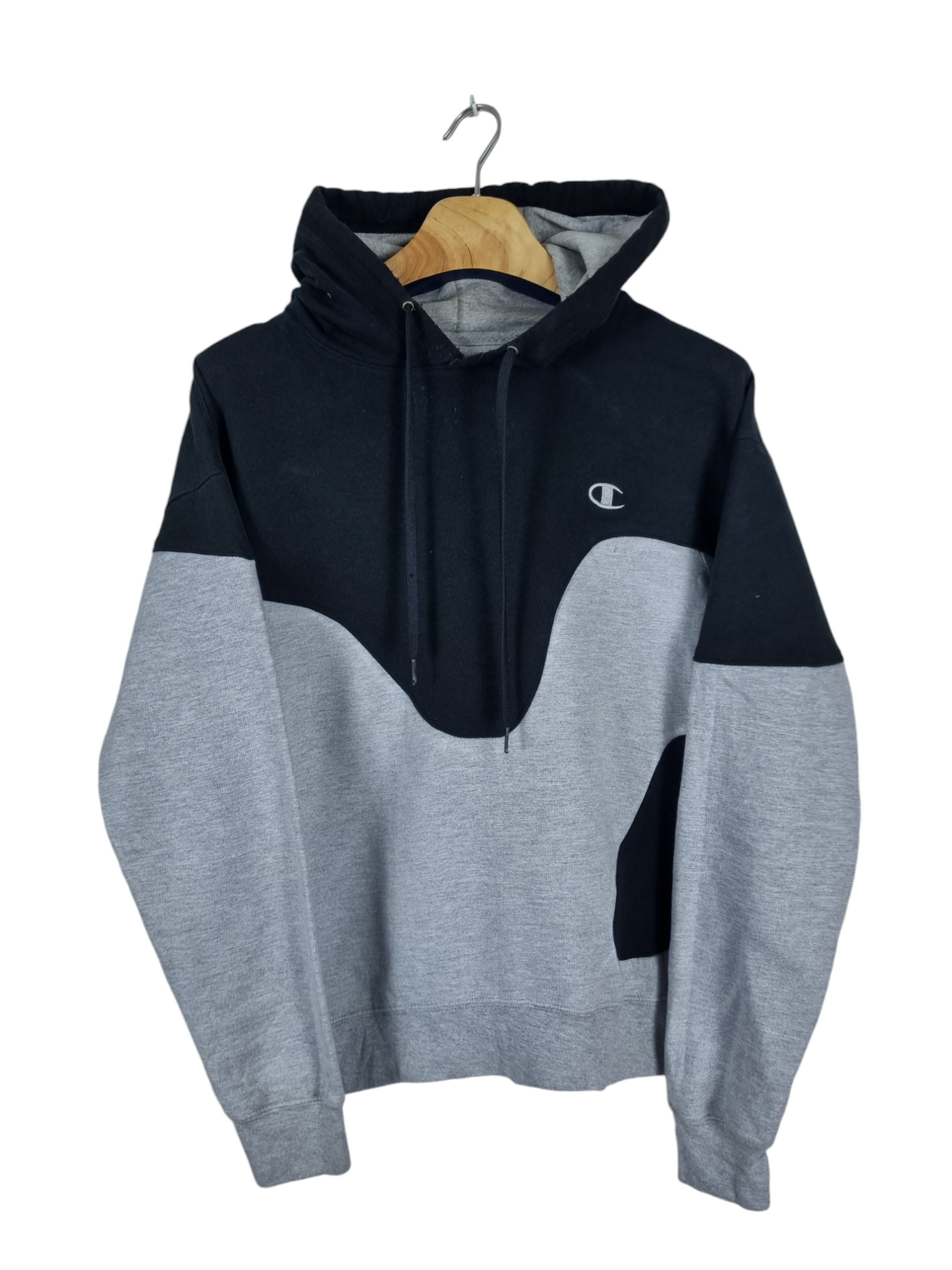 Champion chest logo hoodie maat S