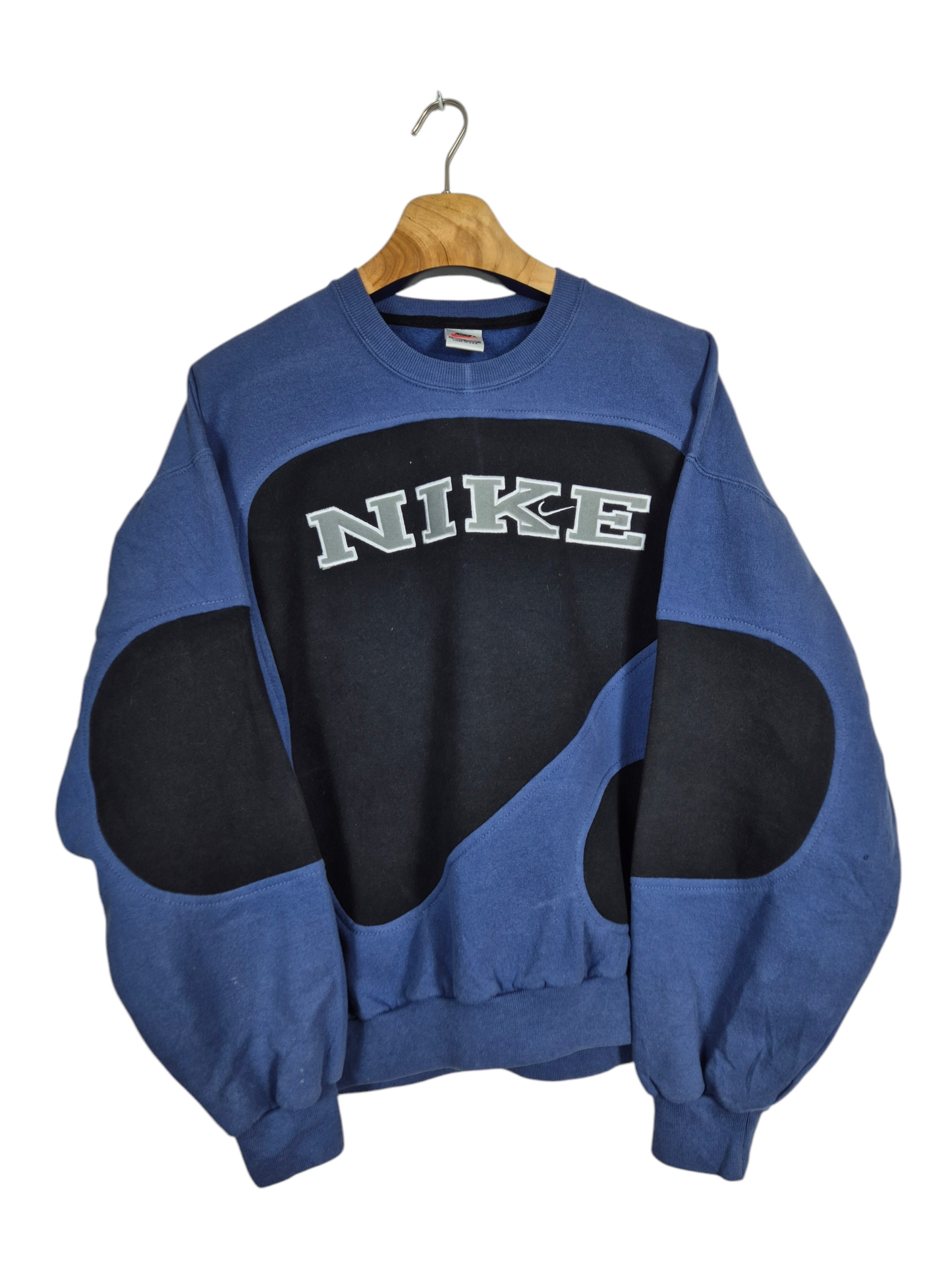 Nike 90s spell out sweater maat M