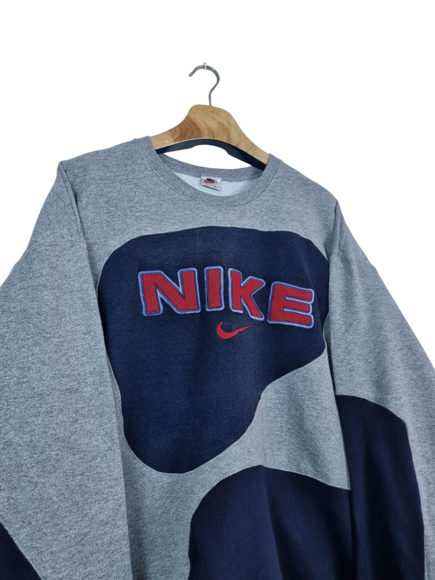 Nike 90s spell out sweater maat XL