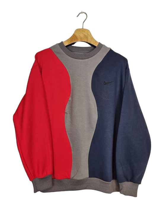 Nike chest swoosh sweater maat L