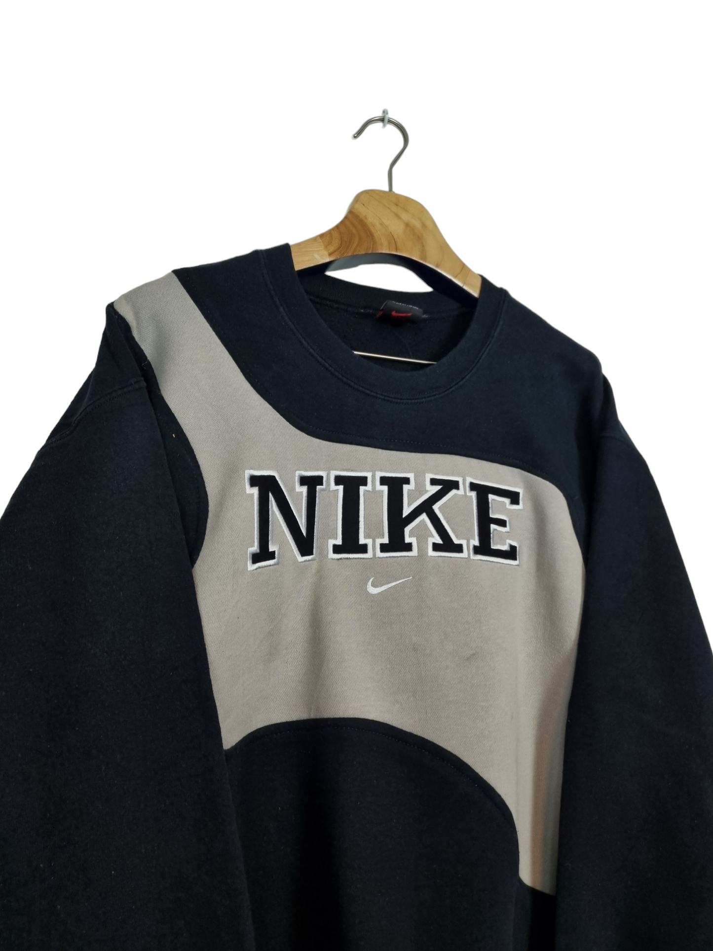 Nike spell out sweater maat M