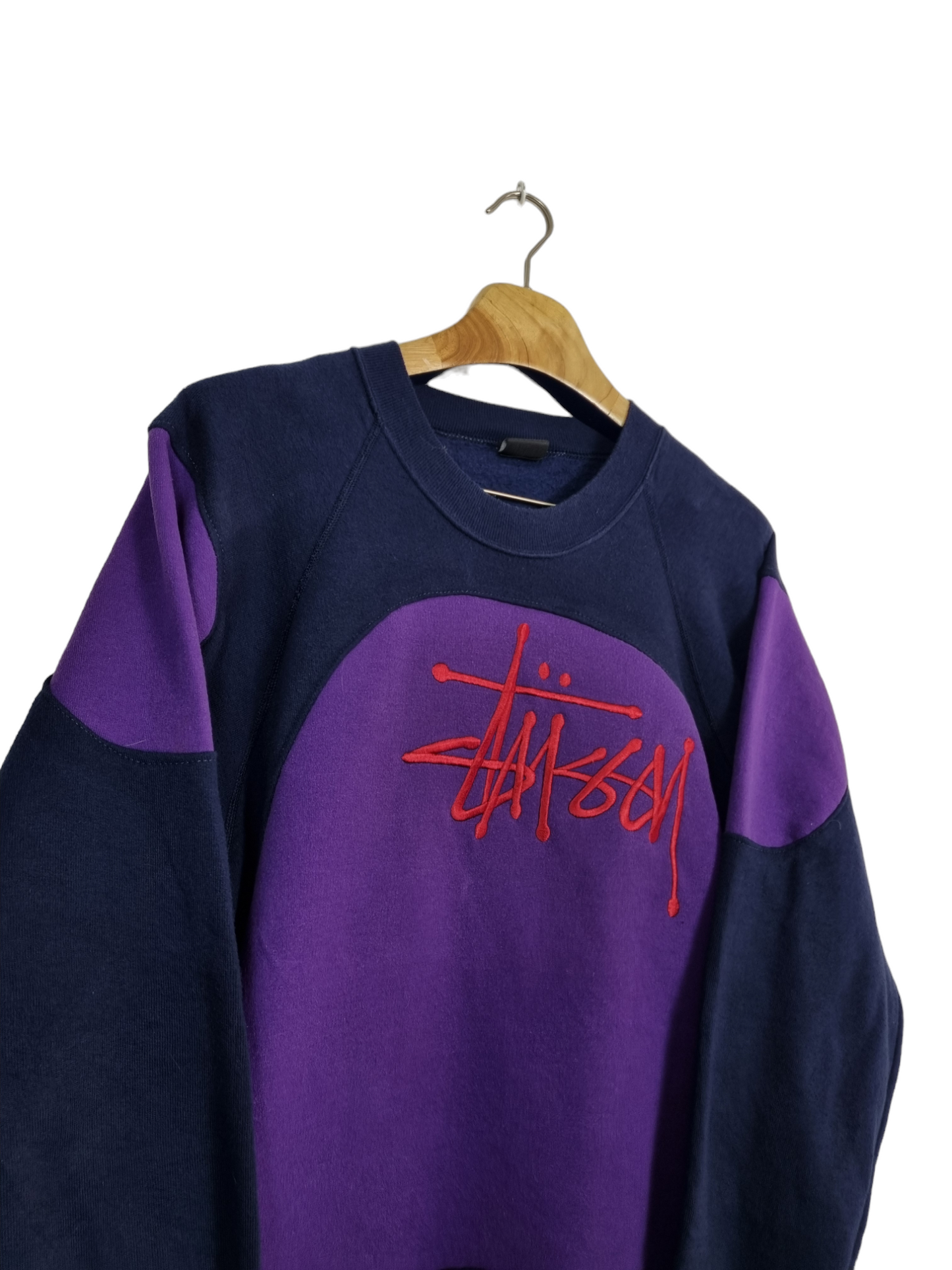 Stüssy embroidered text sweater maat M