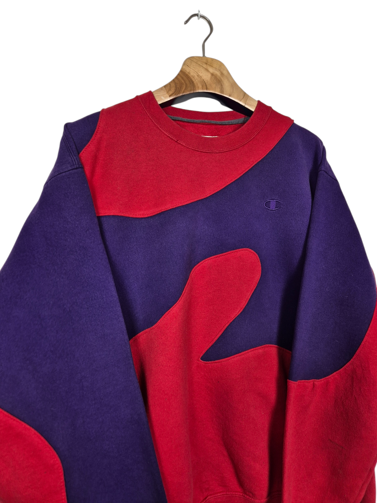 Champion chest logo sweater maat L