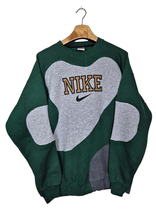 Nike 90s spell out sweater maat L