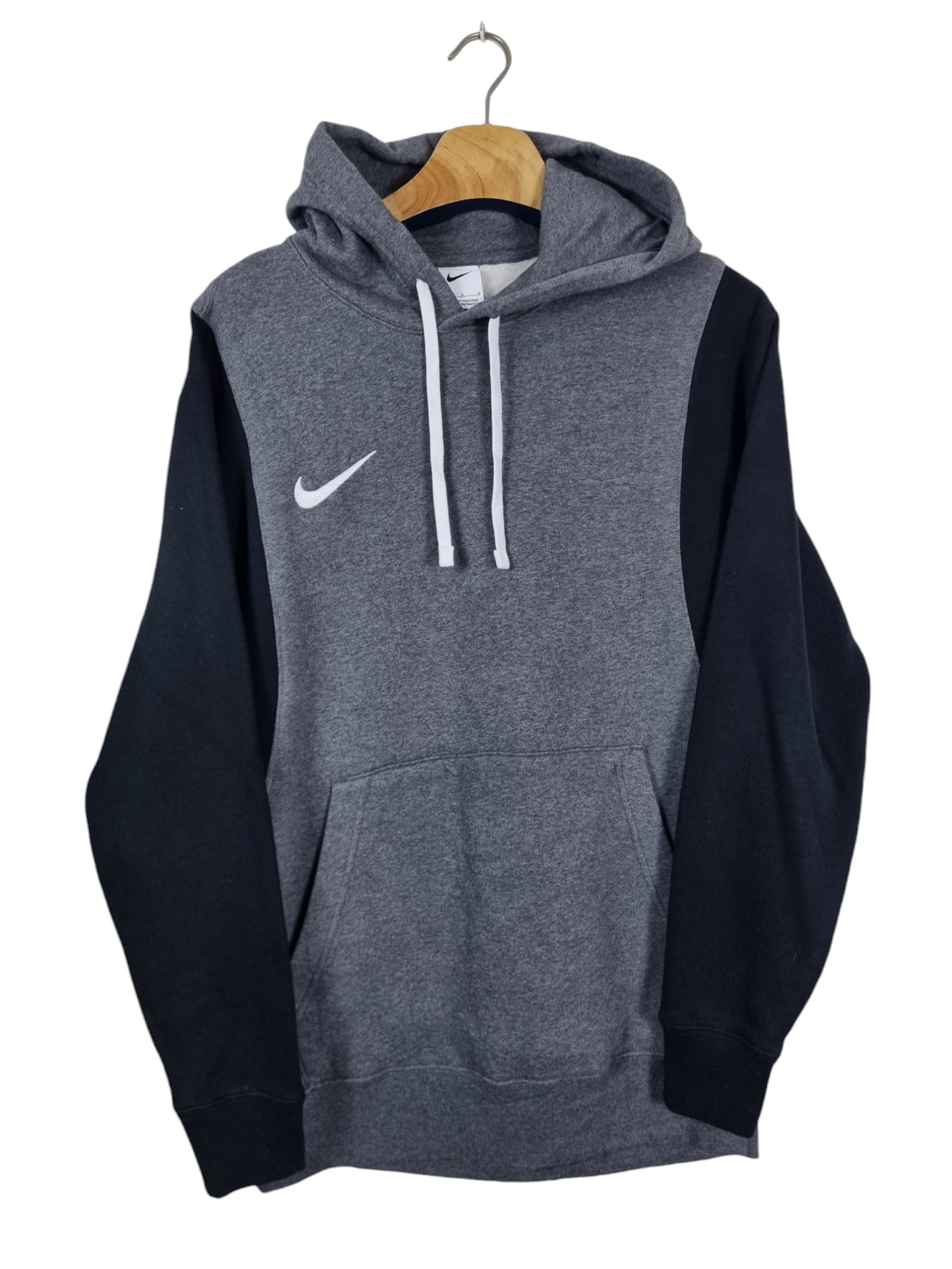 Nike chest swoosh hoodie maat M