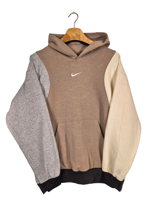 Nike center swoosh hoodie maat M