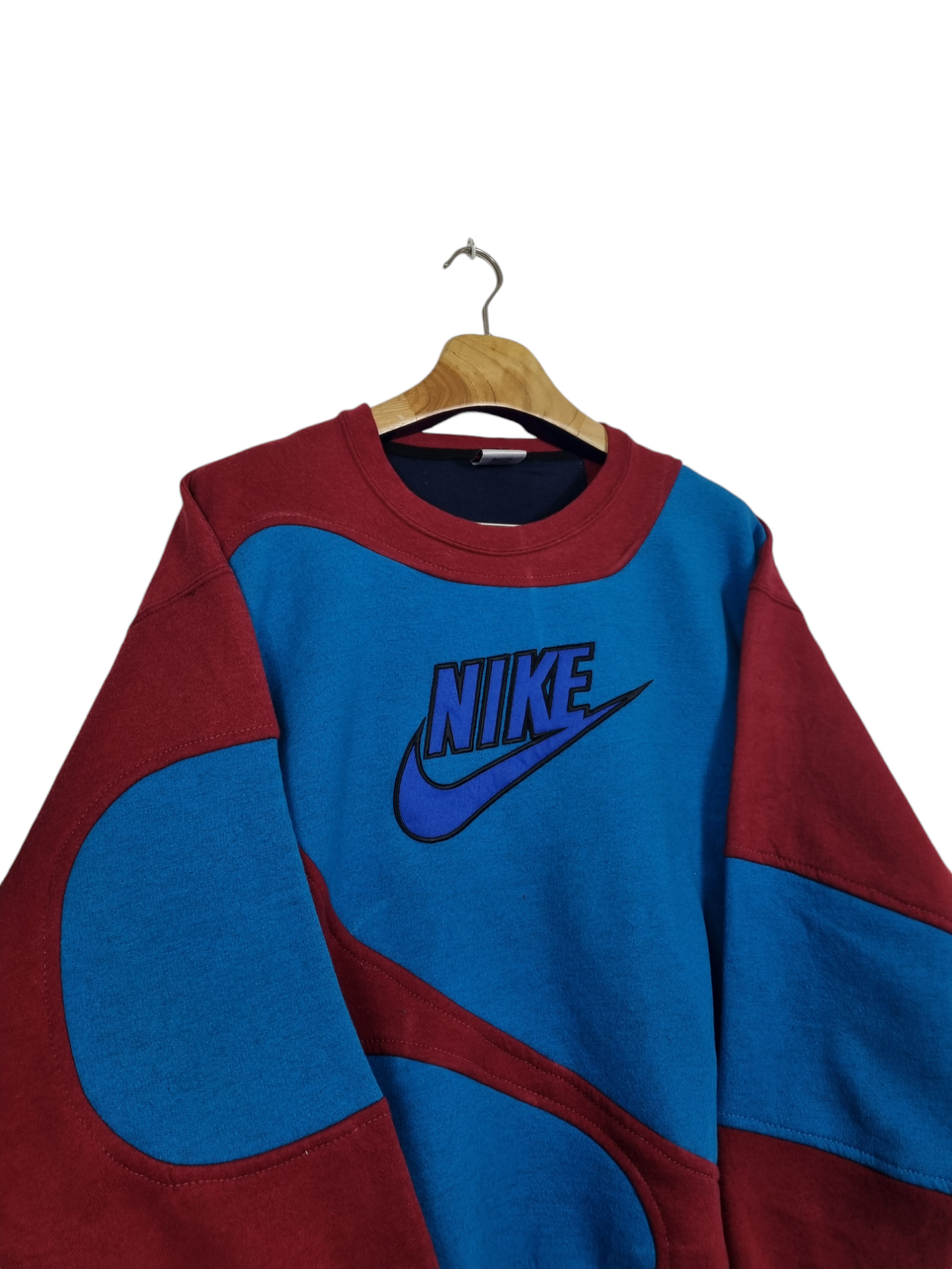 Nike 90s front logo sweater maat M