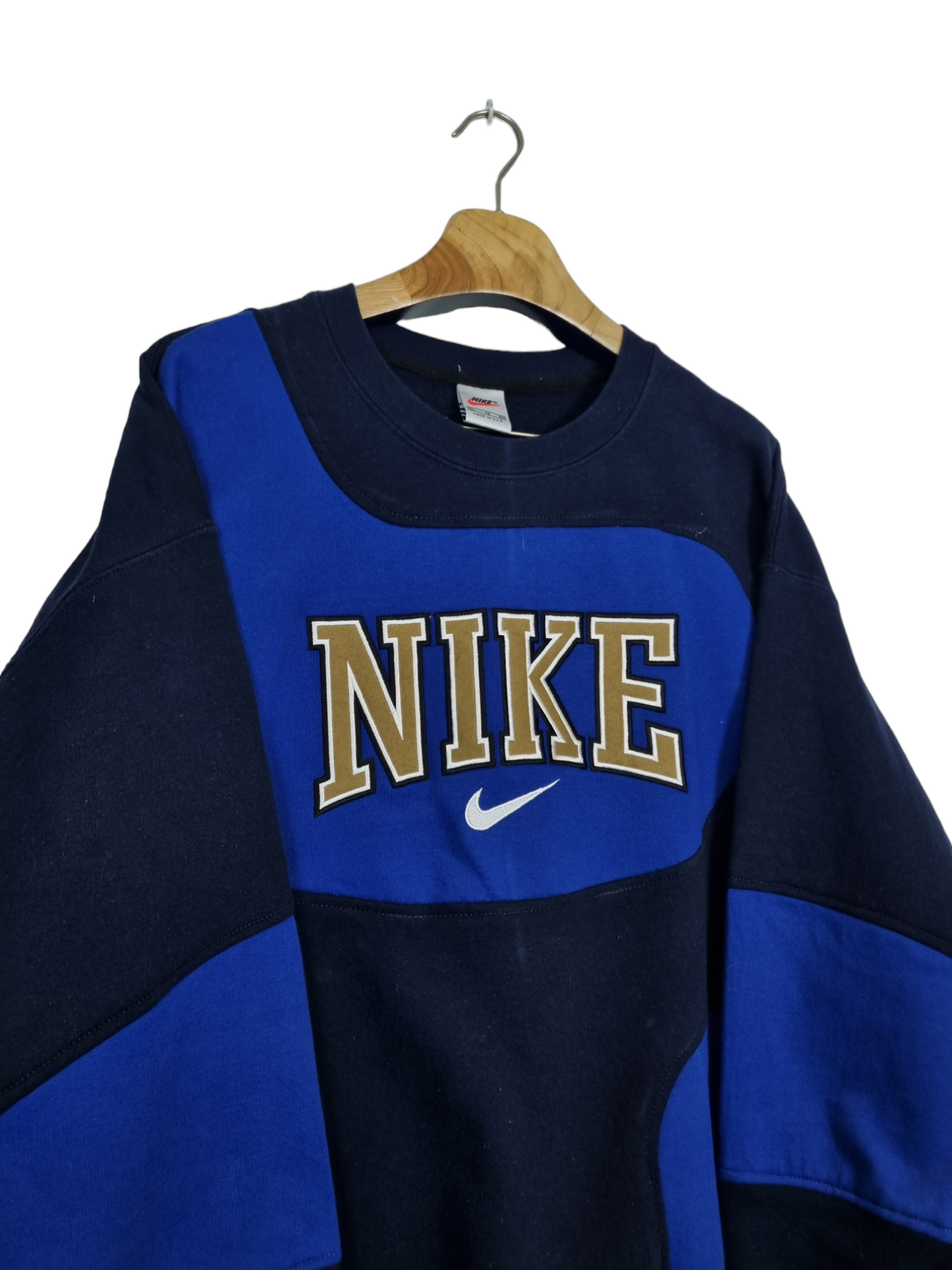 Nike 90s spell out sweater maat L