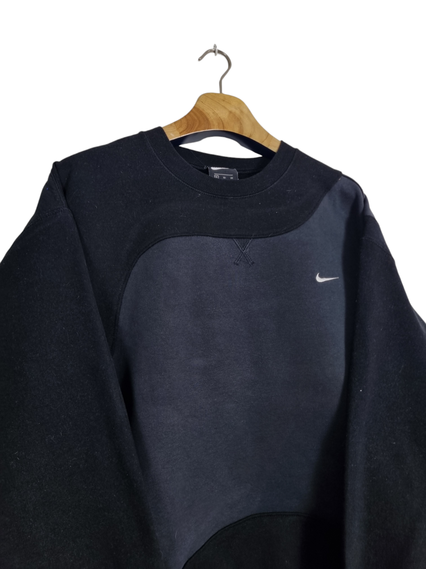 Nike chest swoosh sweater maat M