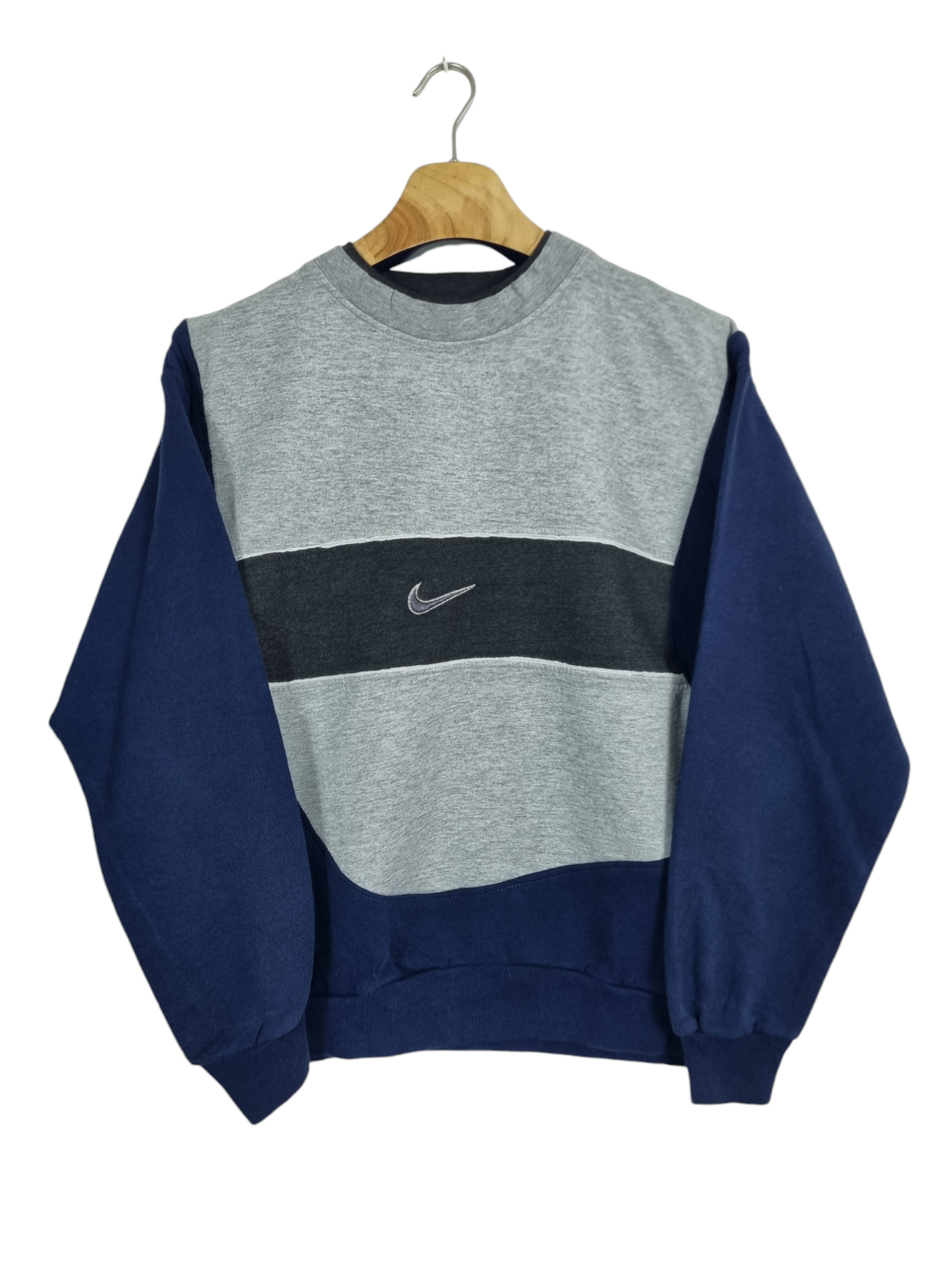 Nike 90s center logo sweater maat S