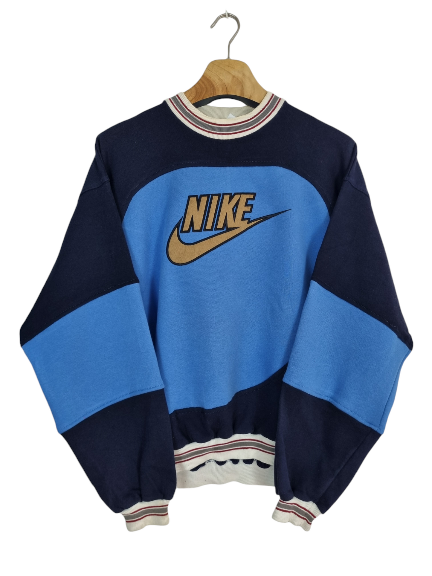 Nike 90s swoosh logo sweater maat S